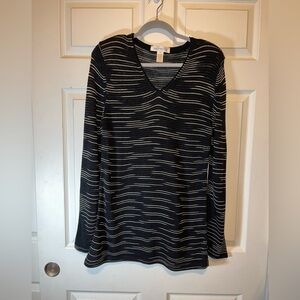 Jones New York Black and White Knit Top
